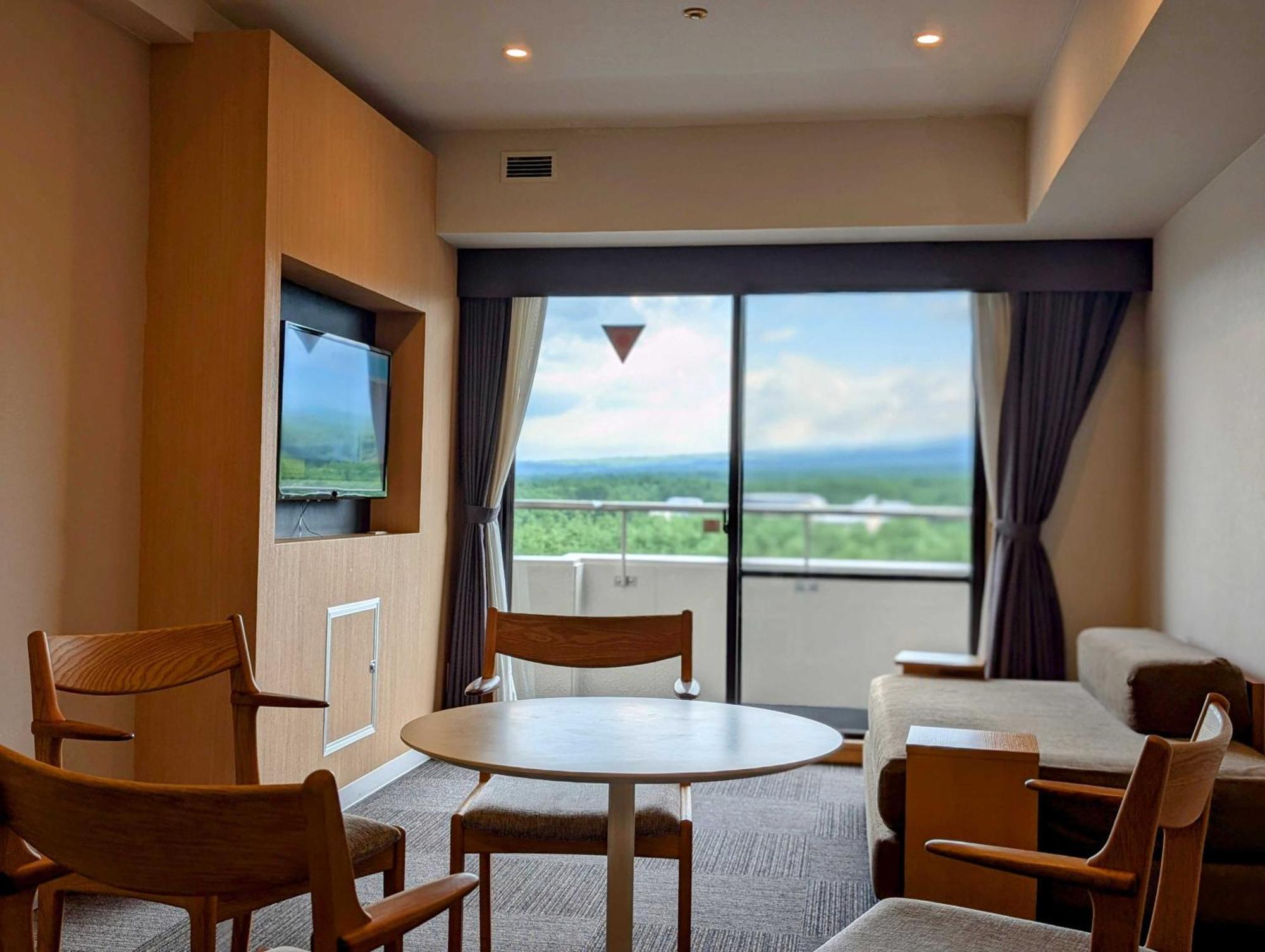 Hotel Regina Kawaguchiko Fujikawaguchiko Bagian luar foto