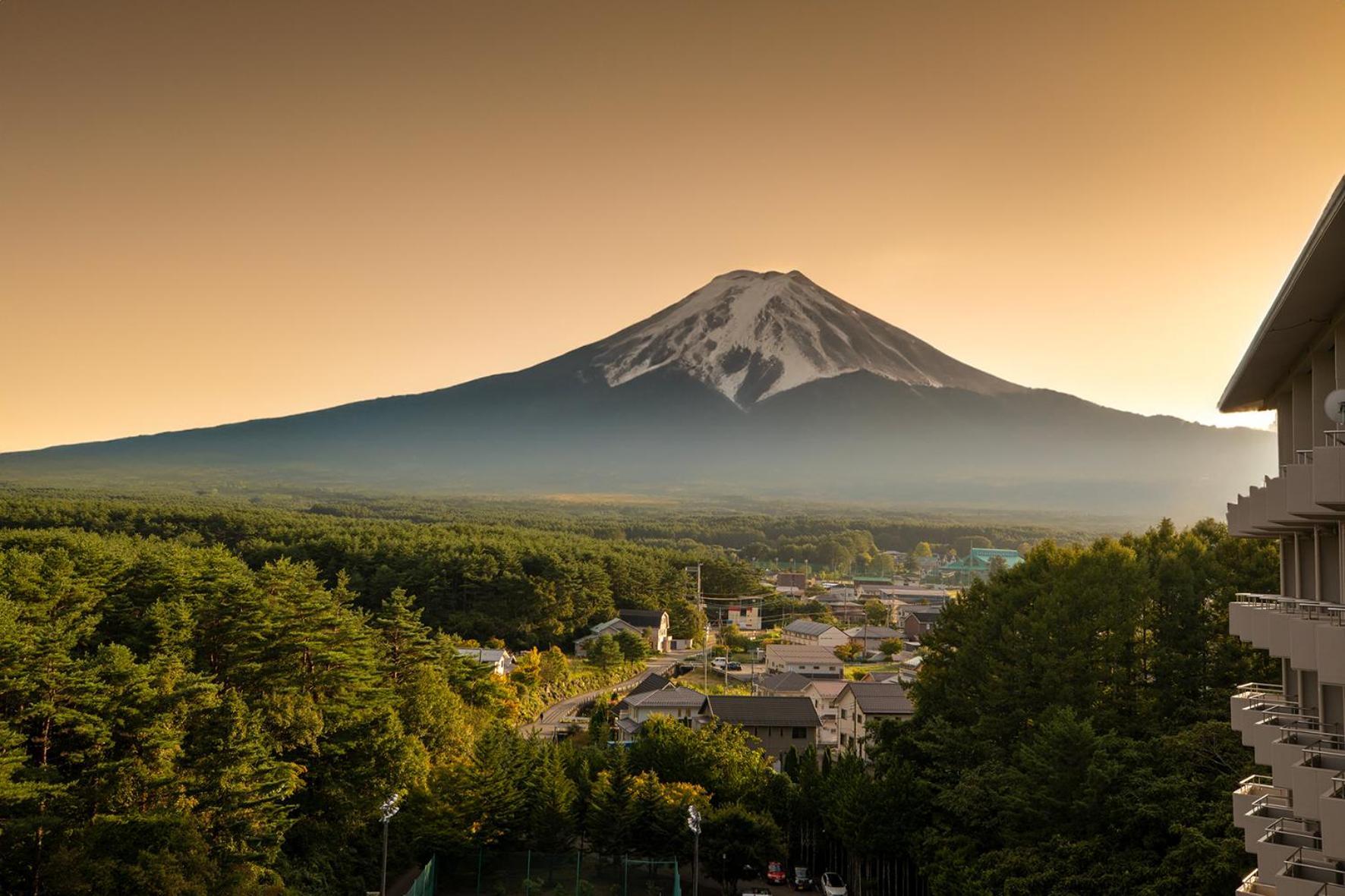 Hotel Regina Kawaguchiko Fujikawaguchiko Bagian luar foto