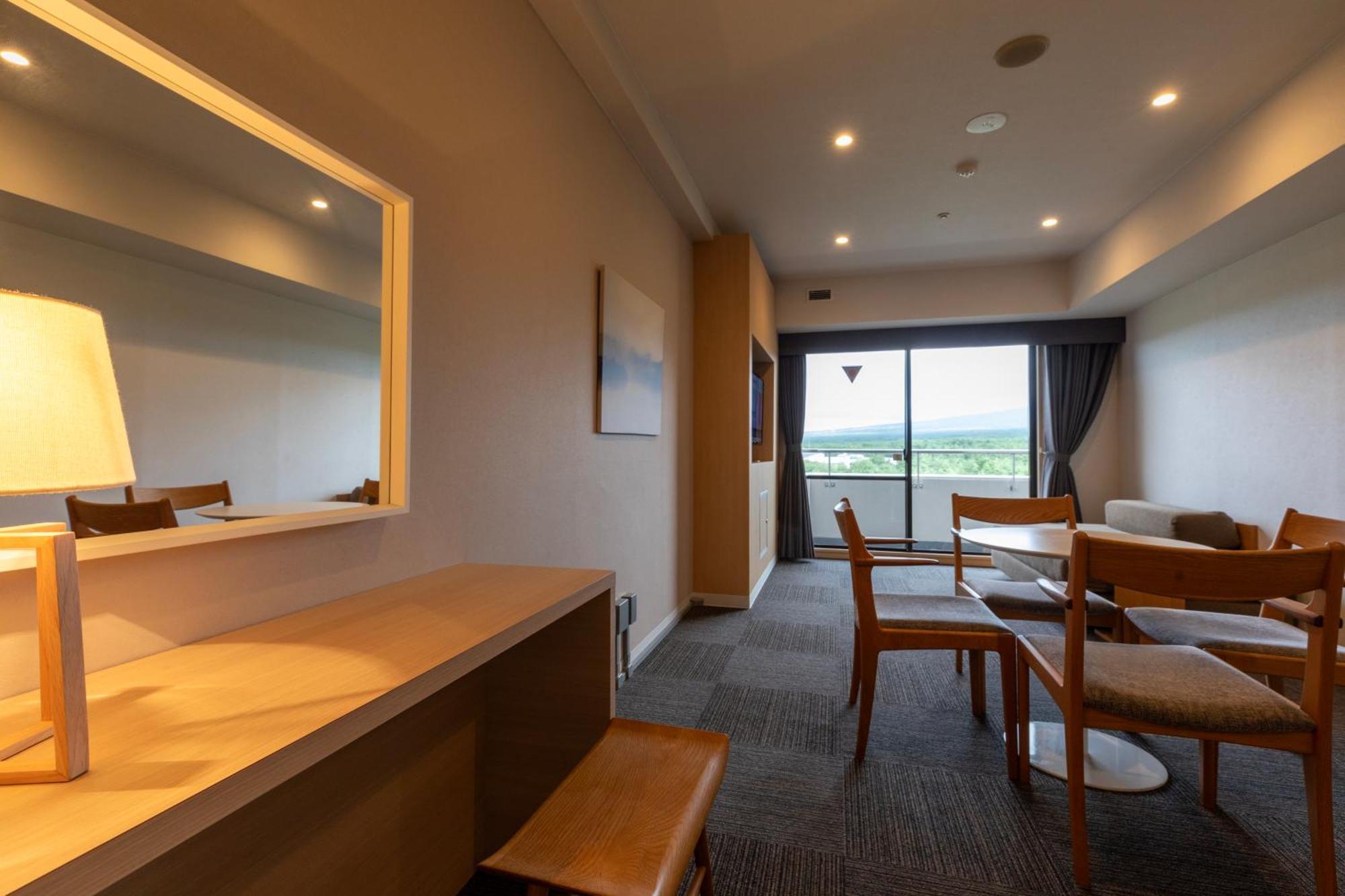 Hotel Regina Kawaguchiko Fujikawaguchiko Bagian luar foto